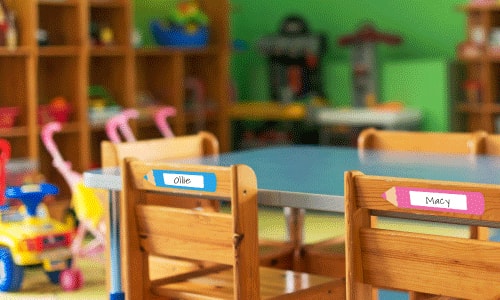 Daycare scene with table and chairs 