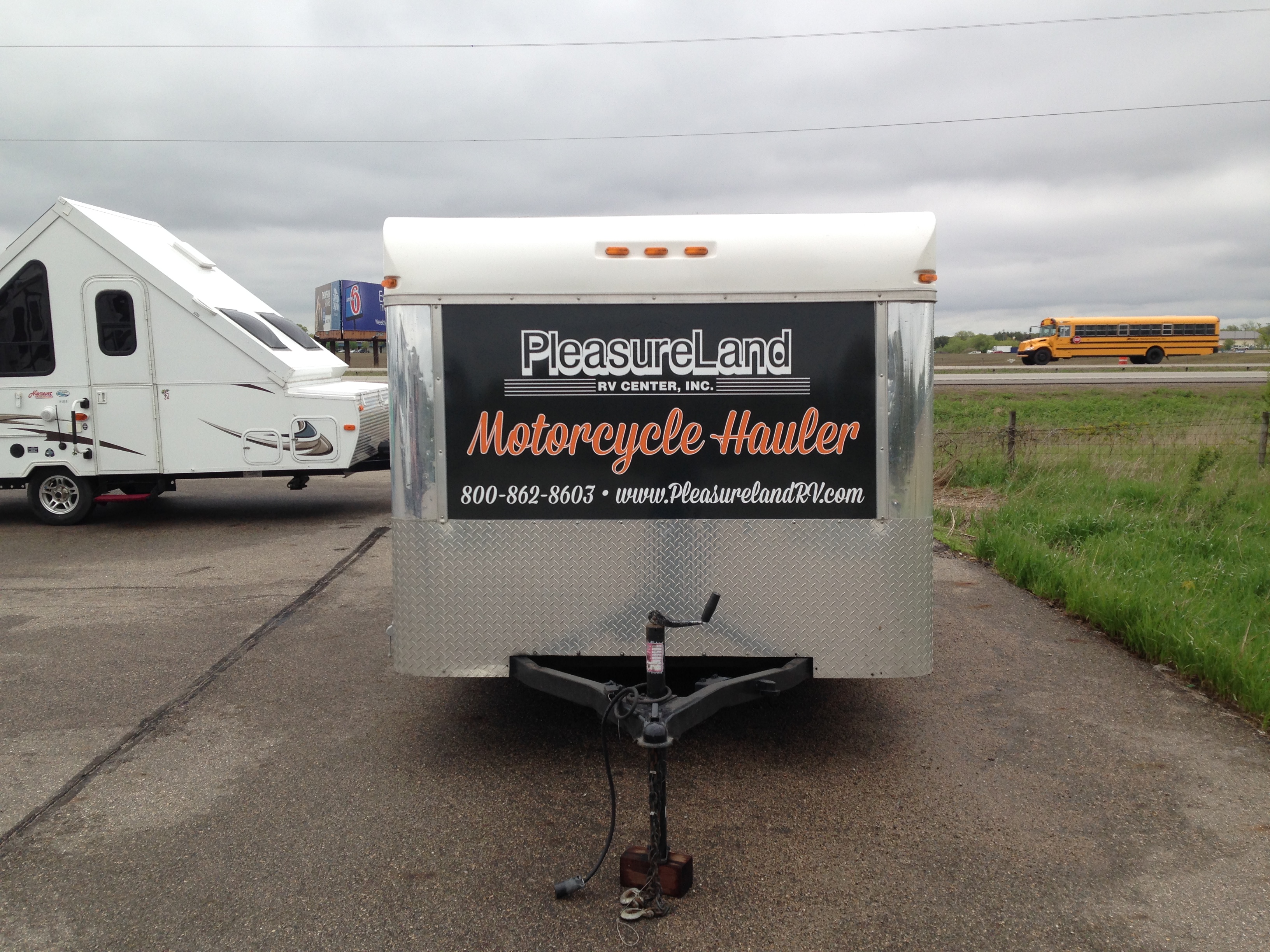 Custom Signs for PleasureLand RV | Signmax.com