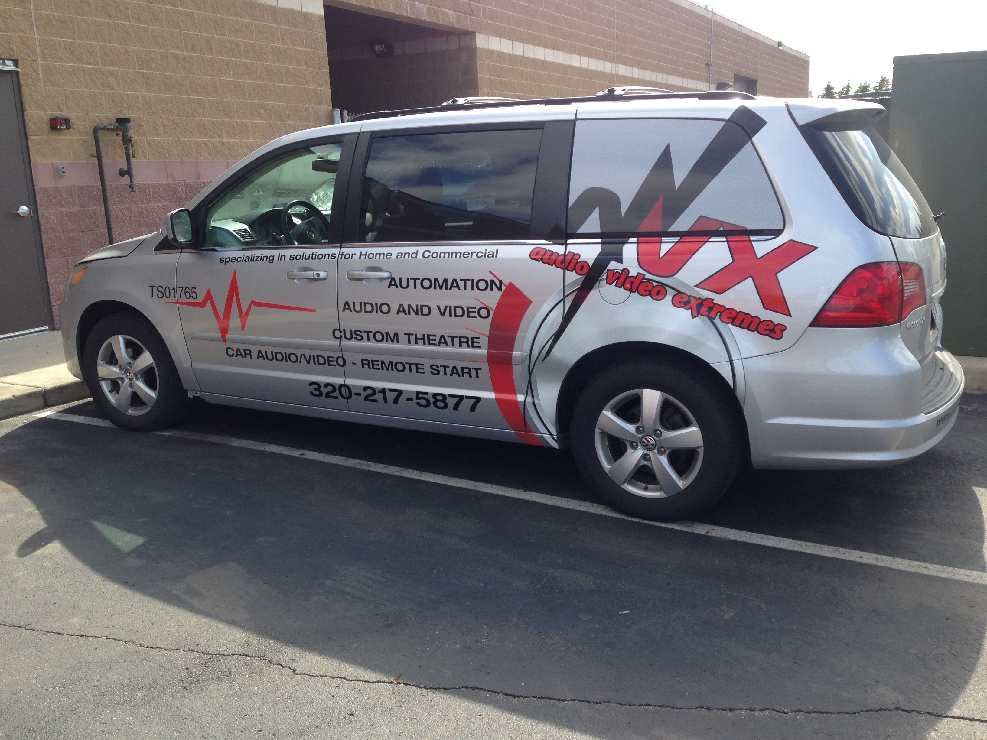 Audio Video Extreme's Car Wrap | Signmax.com